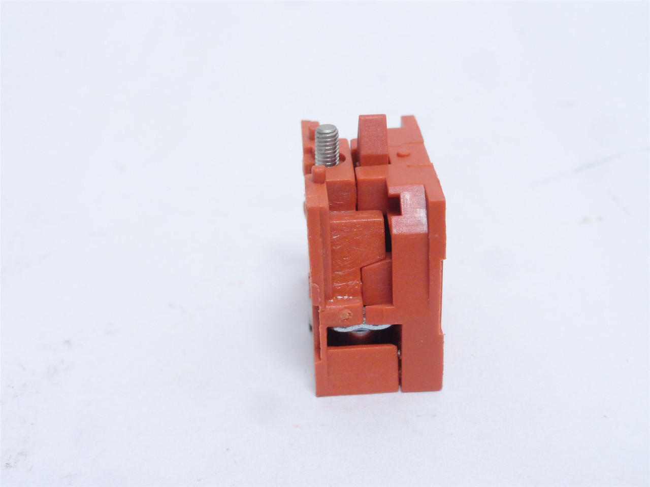 Altech RB2-BE-102; Lot-7 Aux Contact Blocks; 1-NC; 10A; 240VAC Altech RB2-BE-102; Lot-7 Aux Contact Blocks; 1-NC; 10A; 240VAC