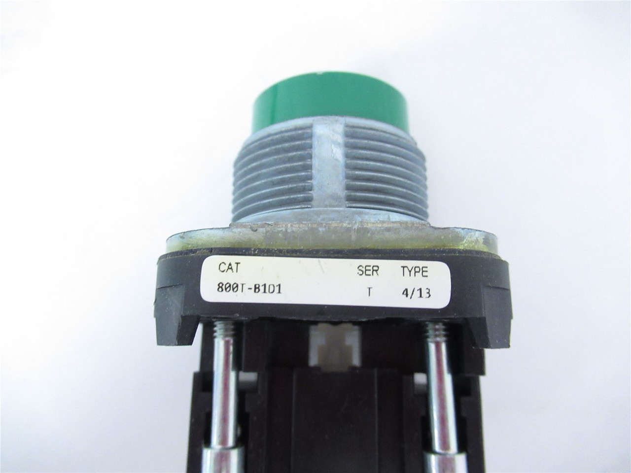 Allen-Bradley 800T-81D1; PushButton Switch Green 1 NO