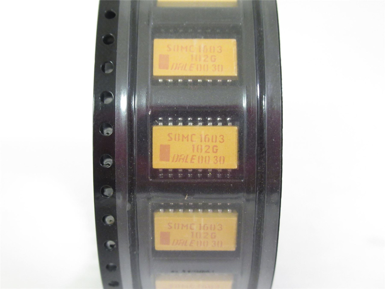 Dale  SOMC1603-102G; Lot-44 IC Resisitor 1000Ohm; 2%