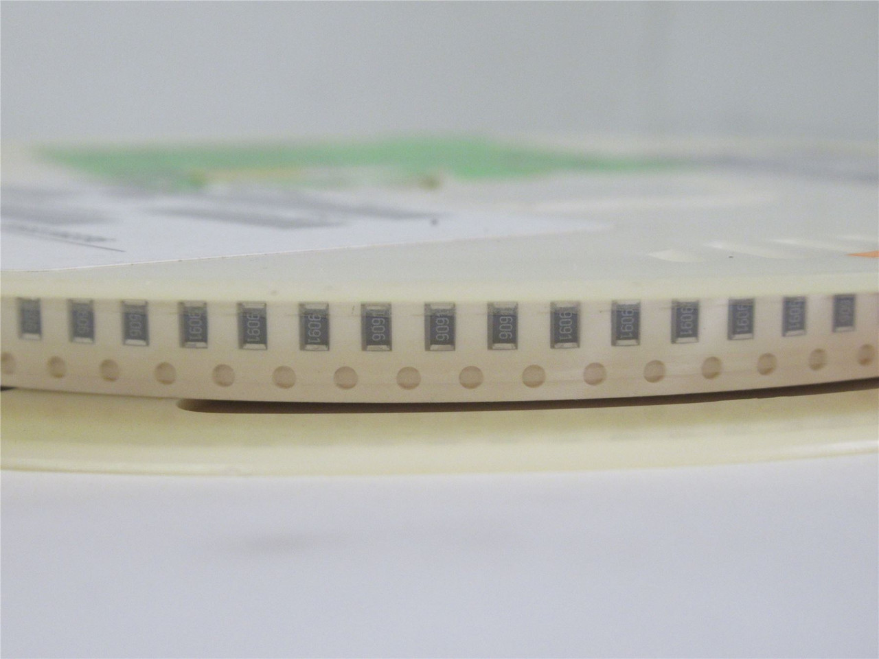 Vishay CRCW12069091FRT1; Lot-4500 SMT Resistor; 9.09kOhm