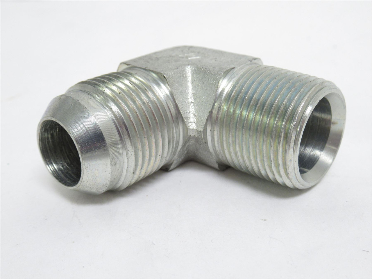 MFG- 12 CTX-S; Elbow Adaptor; 90Deg; 3/4 JIC x 3/4NPT MFG- 12 CTX-S; Elbow Adaptor; 90Deg; 3/4 JIC x 3/4NPT