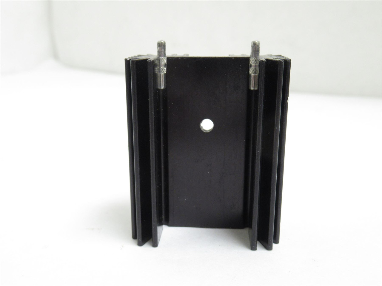 MFG- MDL-UNKN-228947; Lot- 33; Heat Sinks; Various Size