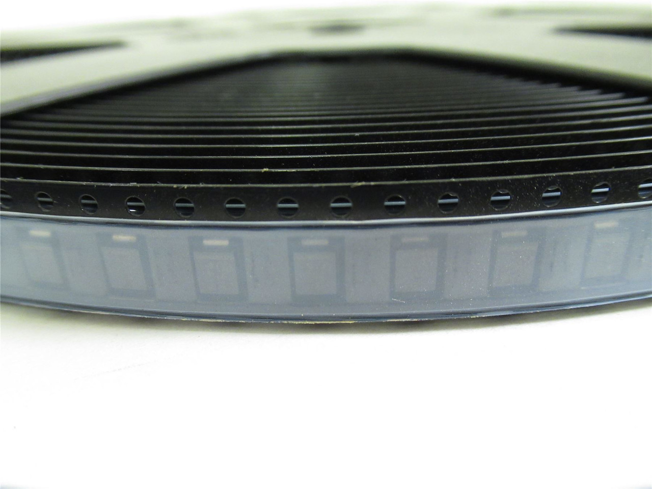 Onsemi 1SMB5941BT3; Lot-1400 Zener Diode; 47V; 3W