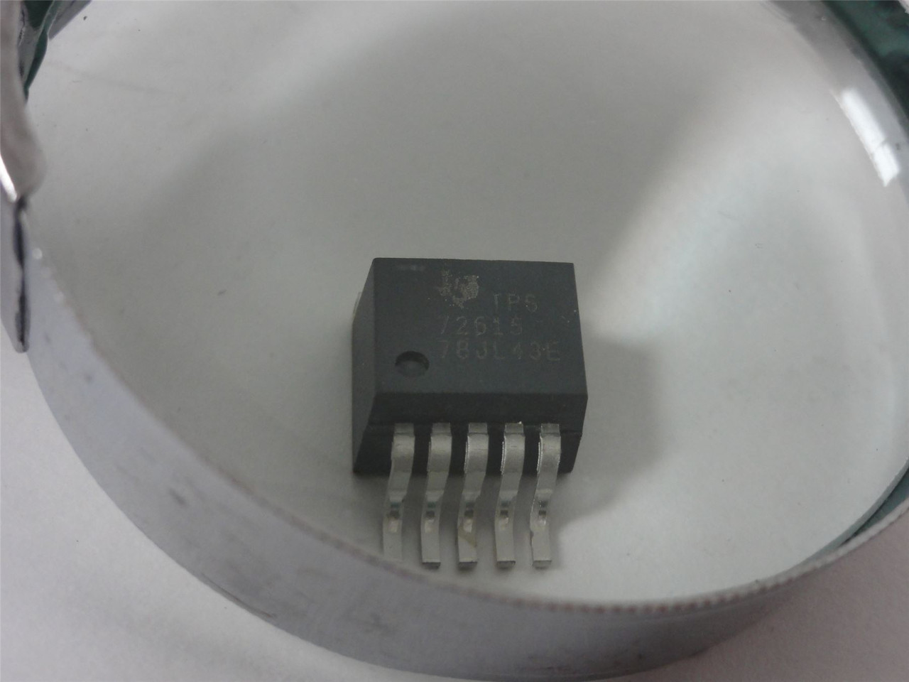 Texas Instruments TPS72615KTT; Lot-25 Voltage Regulators