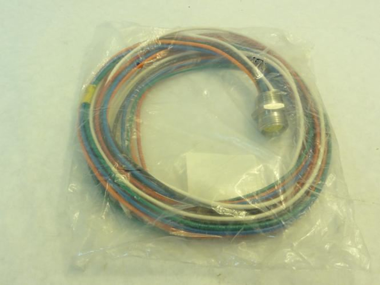 Brad Harrison 1R6004A20F0601; Cordset; 6P; 6' # 16 AWG PVC Leads