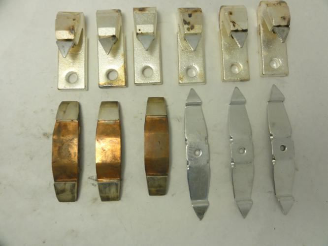 Square D SL-26; Contact Kit; NEMA Size 6; 3-Pole