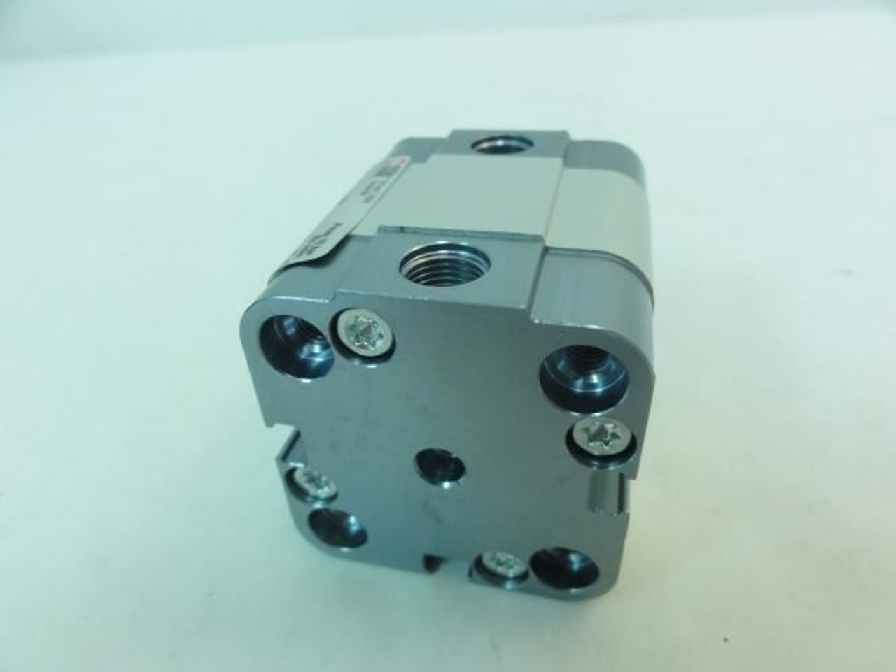 Metal Work 2400320010XP; Compact Cylinder; 32mm Bore; 10mm Str Metal Work 2400320010XP; Compact Cylinder; 32mm Bore; 10mm Str