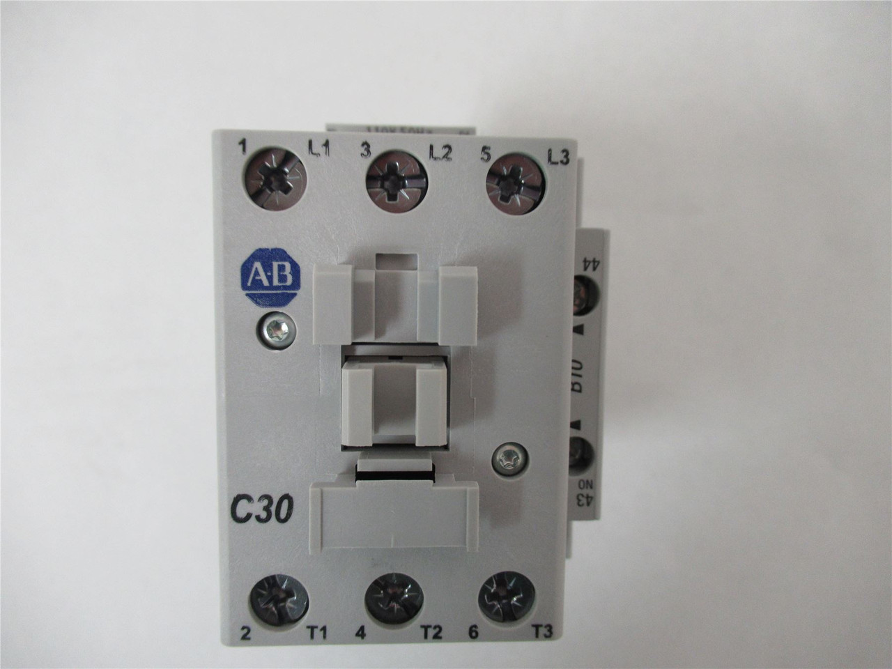 Allen-Bradley 100-C30D10; Contactor 30A 3P Coil: 120VAC