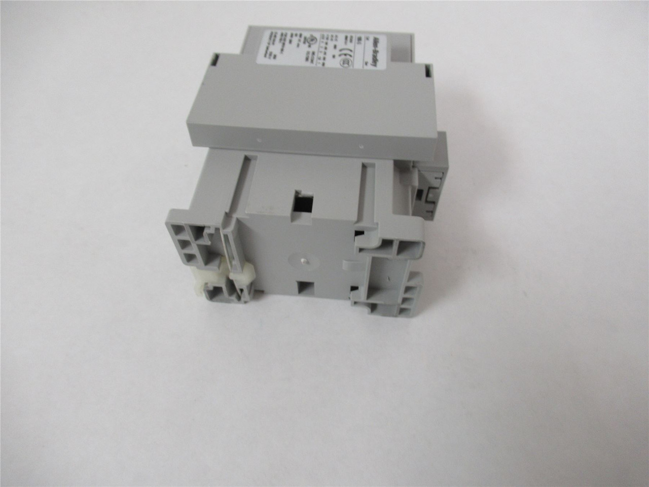 Allen-Bradley 100-C30D10; Contactor 30A 3P Coil: 120VAC
