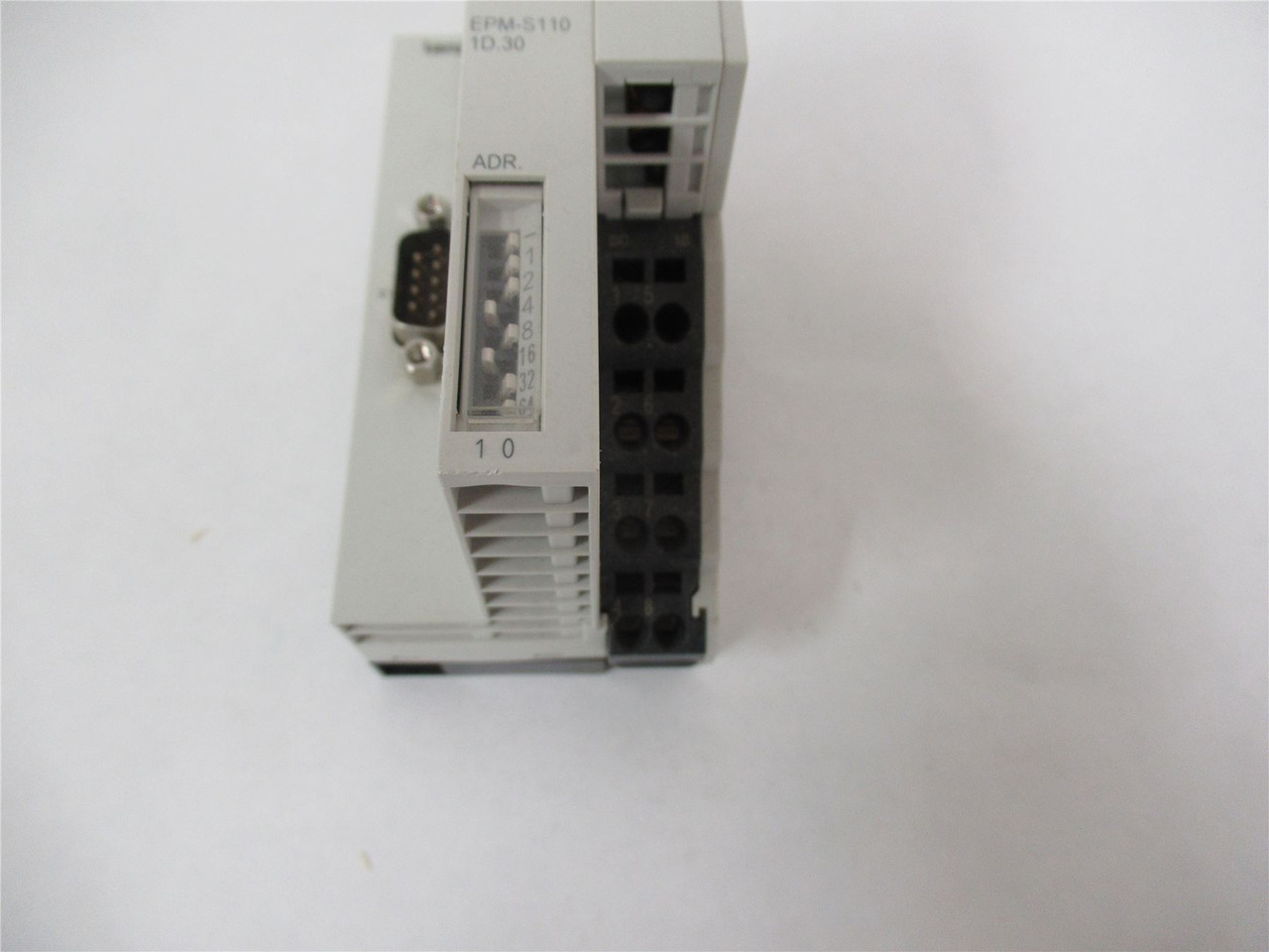 Lenze EPM-S1101D.30; Bus Coupling Module 24VDC 64I/O Modules