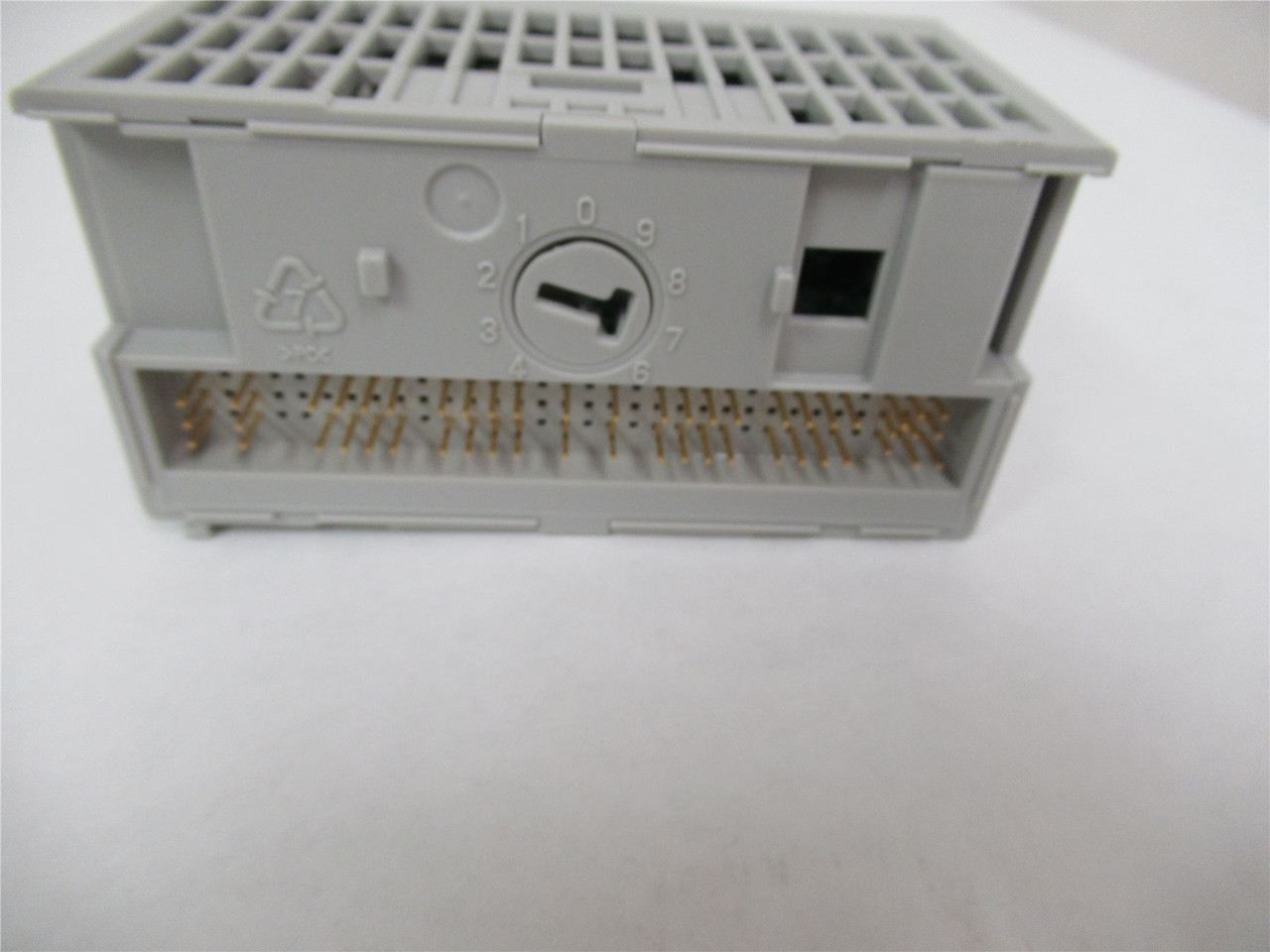 Allen-Bradley 1794-OB32P; I/O Module 14 Amp 24 V DC