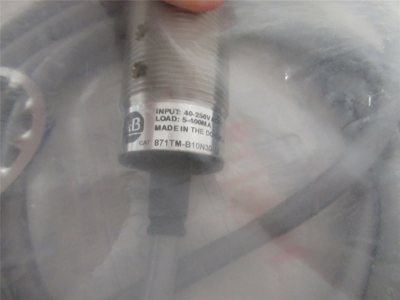 Allen-Bradley 871TM-B10N30-A2; Proximity Sensor 10MM Range