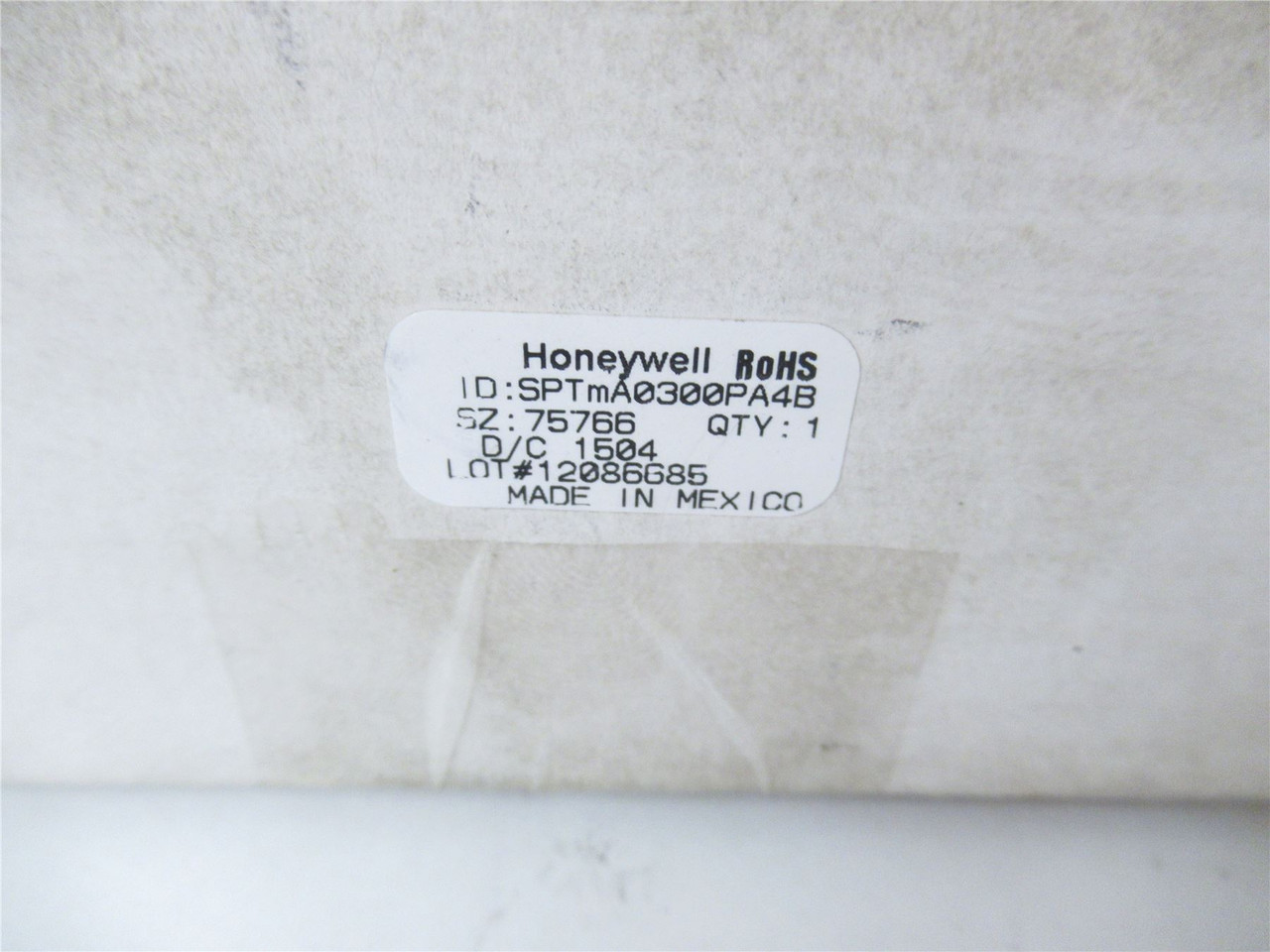 Honeywell SPTmA0300PA4B; Pressure Sensor 300 psi 24 VDC 1/8"