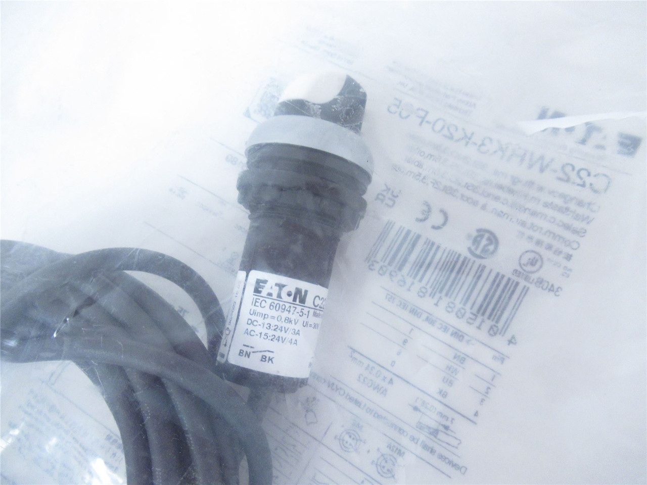 Eaton C22-WRK3-K20-P65; Push Button Switch 38 mm Factory Seal