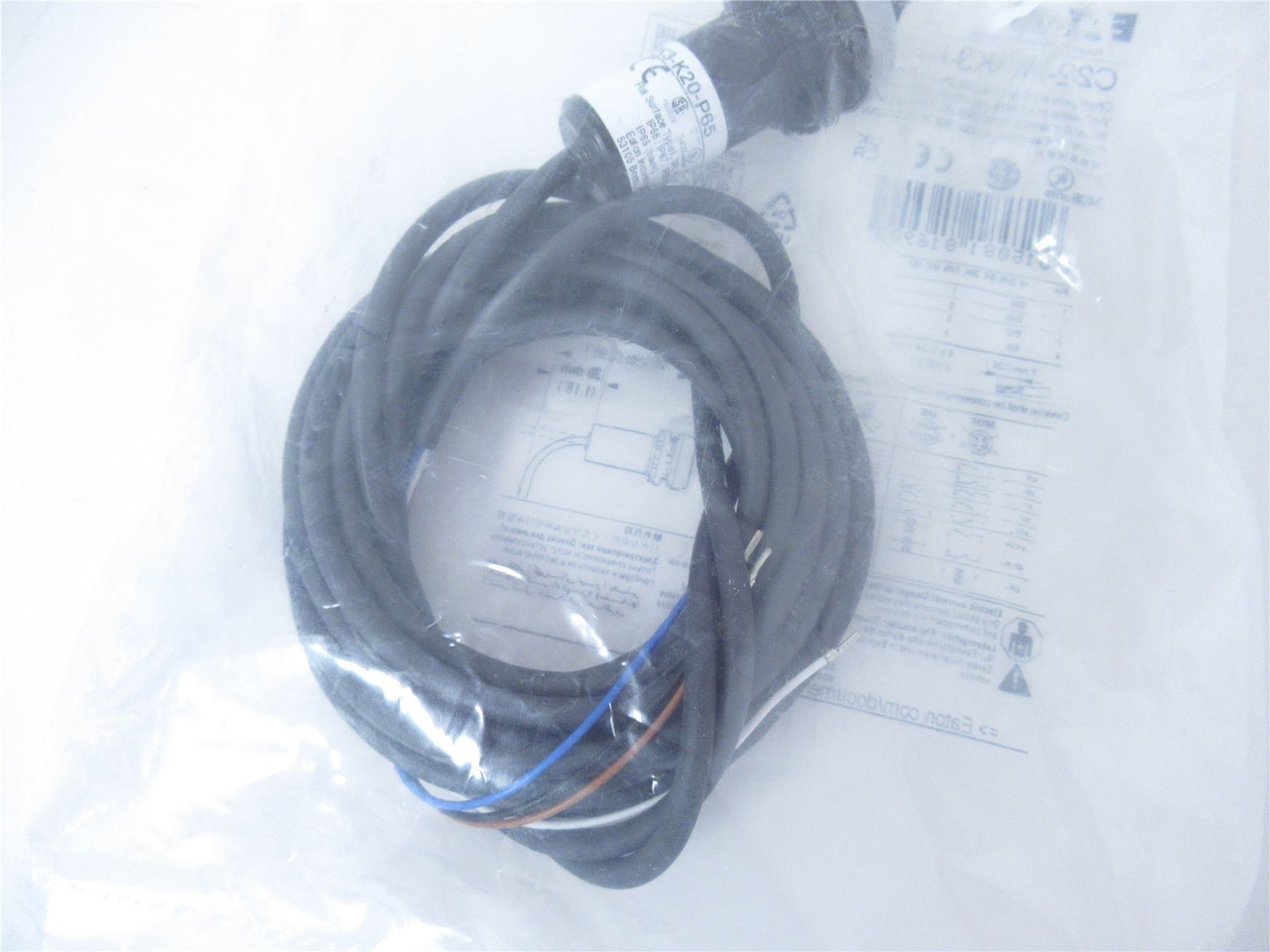 Eaton C22-WRK3-K20-P65; Push Button Switch 38 mm Factory Seal