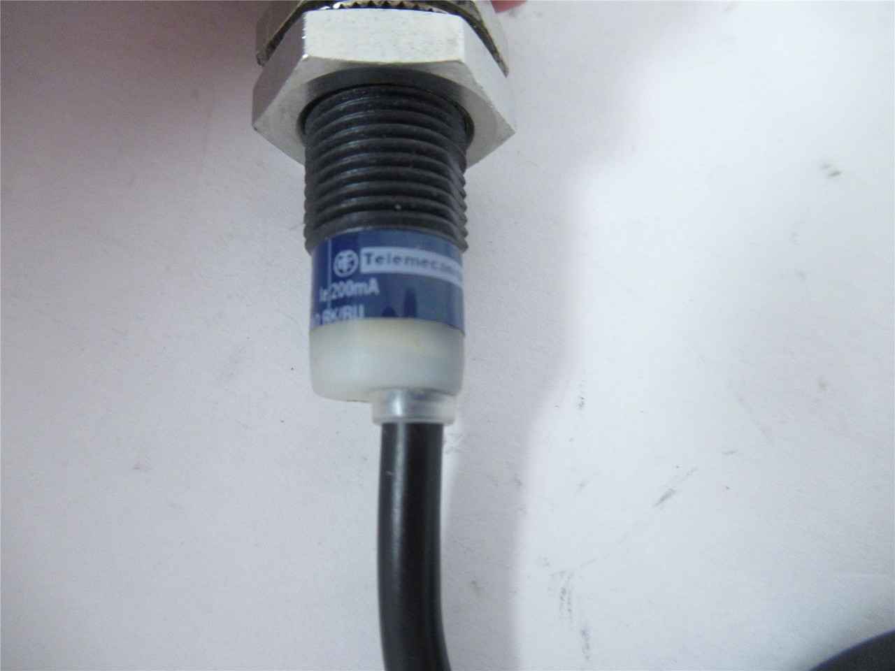 Telemecanique XS4P12PA340L1; Inductive Sensor 24 VDC 200 MA