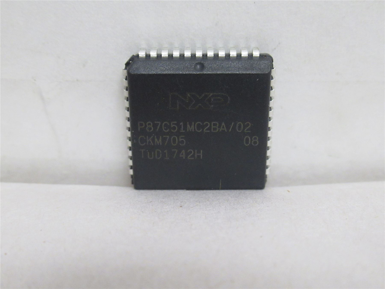 NXP P87C51MC2BA/02; Lot-5; Microcontrollers 8-Bit; Ext-Memory