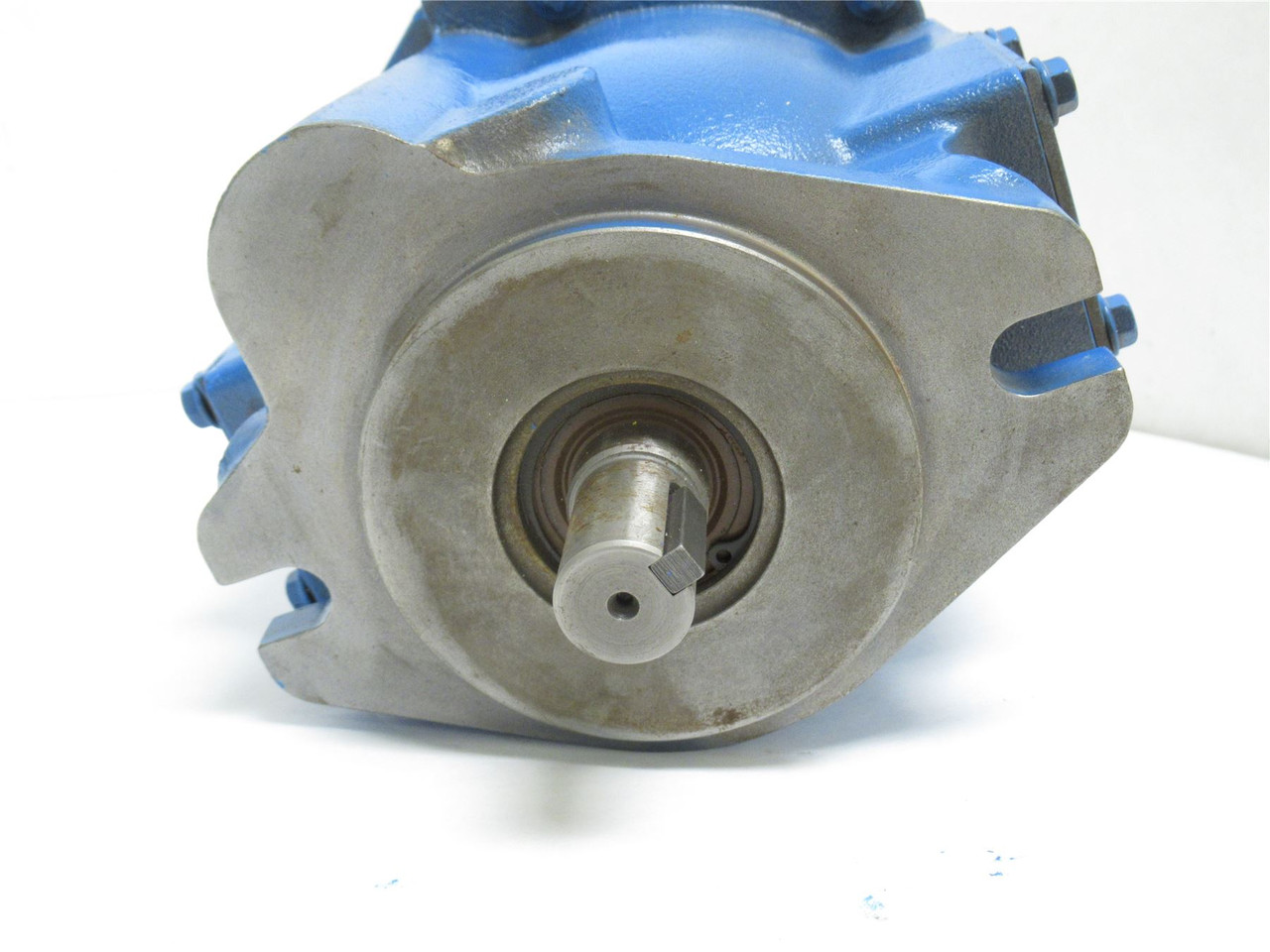 Vickers PVQ45B2RSE1S20C1912; Piston Pump