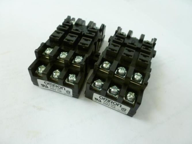Omron PTF11PC; Lot-2 Relay Socket; 300V 15A