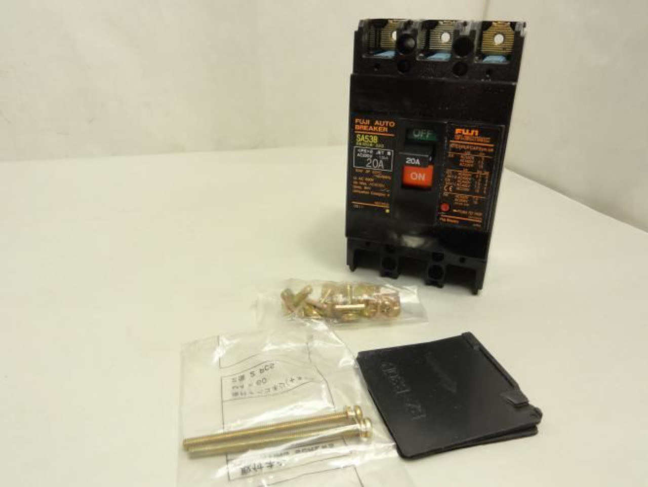 Fuji Electric SA53B20W; Circuit Breaker; 20A; 600V; 3P