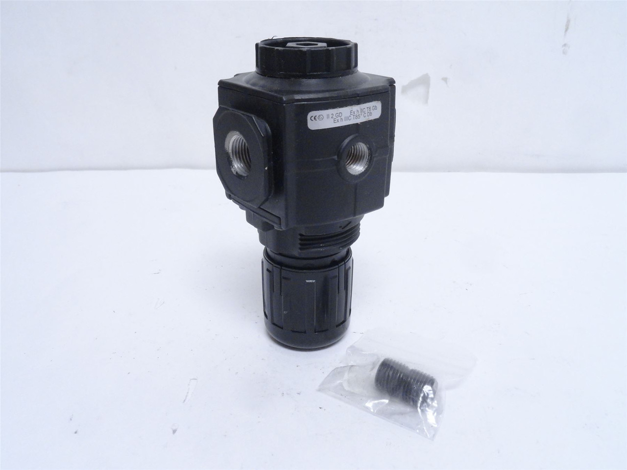 Norgren R73G-3AK-RMN; Compressed Air Regulator 3/8NPT; 300PSI