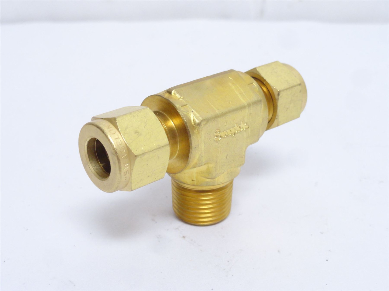 Swagelok B-600-3-6TTM; Compression Tee; 3/8" Tube x 3/8NPT