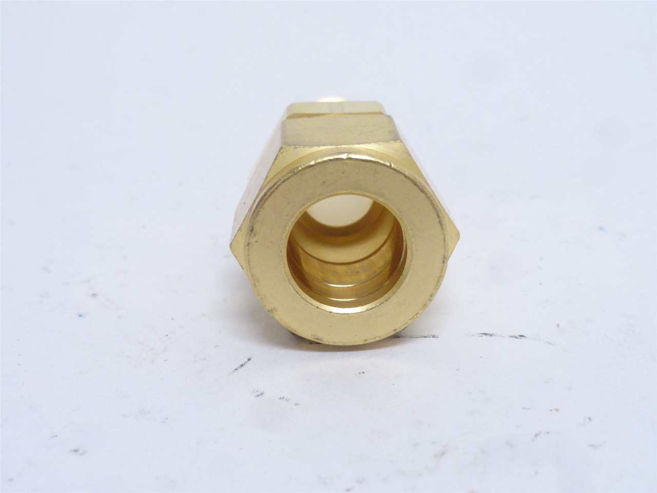Swagelok B-810-1-6; Brass Tube Fitting; 1/2" Tube x 1/2NPT