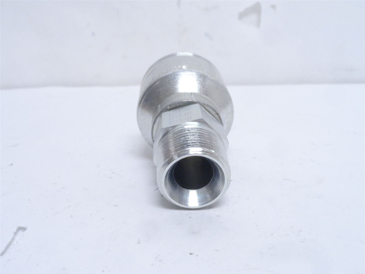 Eaton 4SA12MP12; Hydraulic Crimp Fitting; 3/4NPT x 3/4" Tube