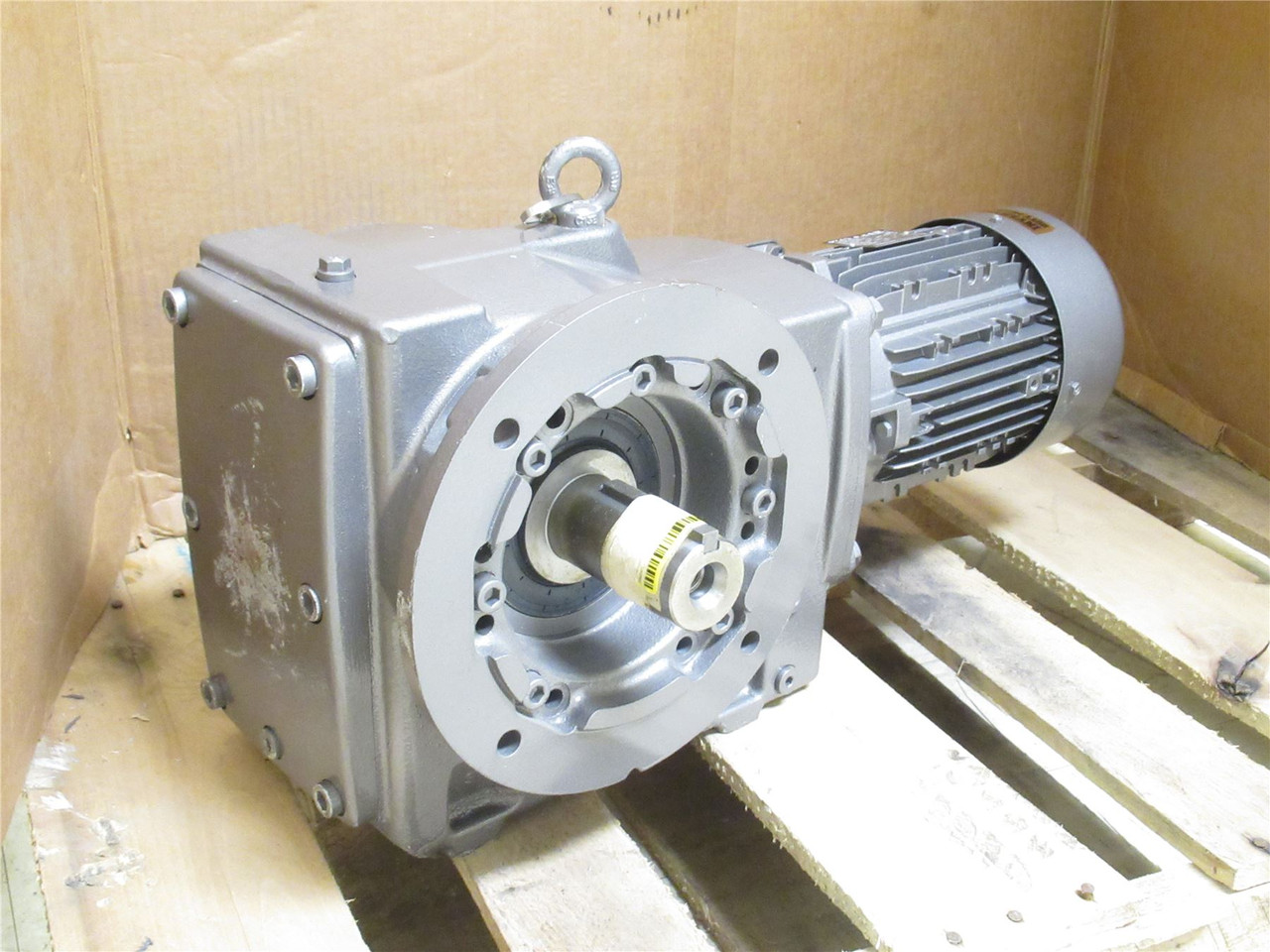 Nord Drive SK 90SP/4; AC Gearmotor 158.74:1 Ratio; 1-1/2HP