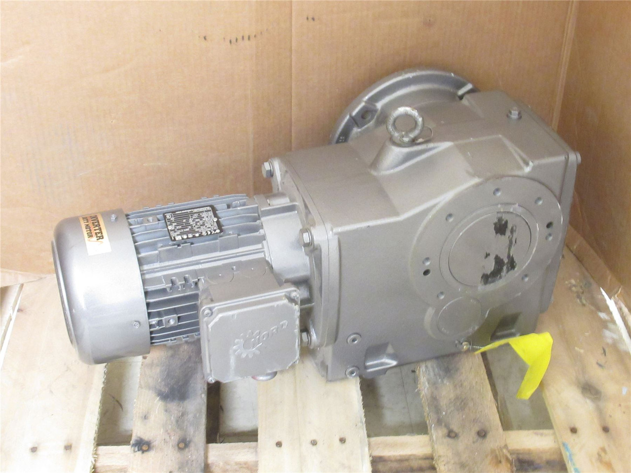 Nord Drive SK 90SP/4; AC Gearmotor 158.74:1 Ratio; 1-1/2HP