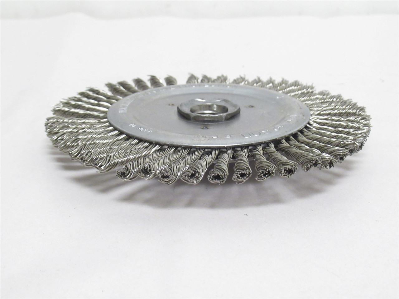 Radnor 64000336; Knot Wire Wheel Brush; SS; 6"OD