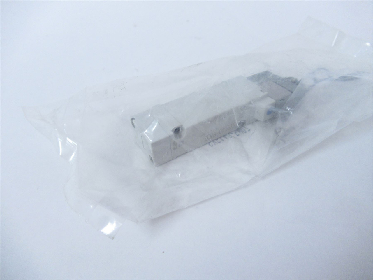 SMC SY5140-5W0Z; Solenoid Valve 5 Port 2 Pos Single Actuation