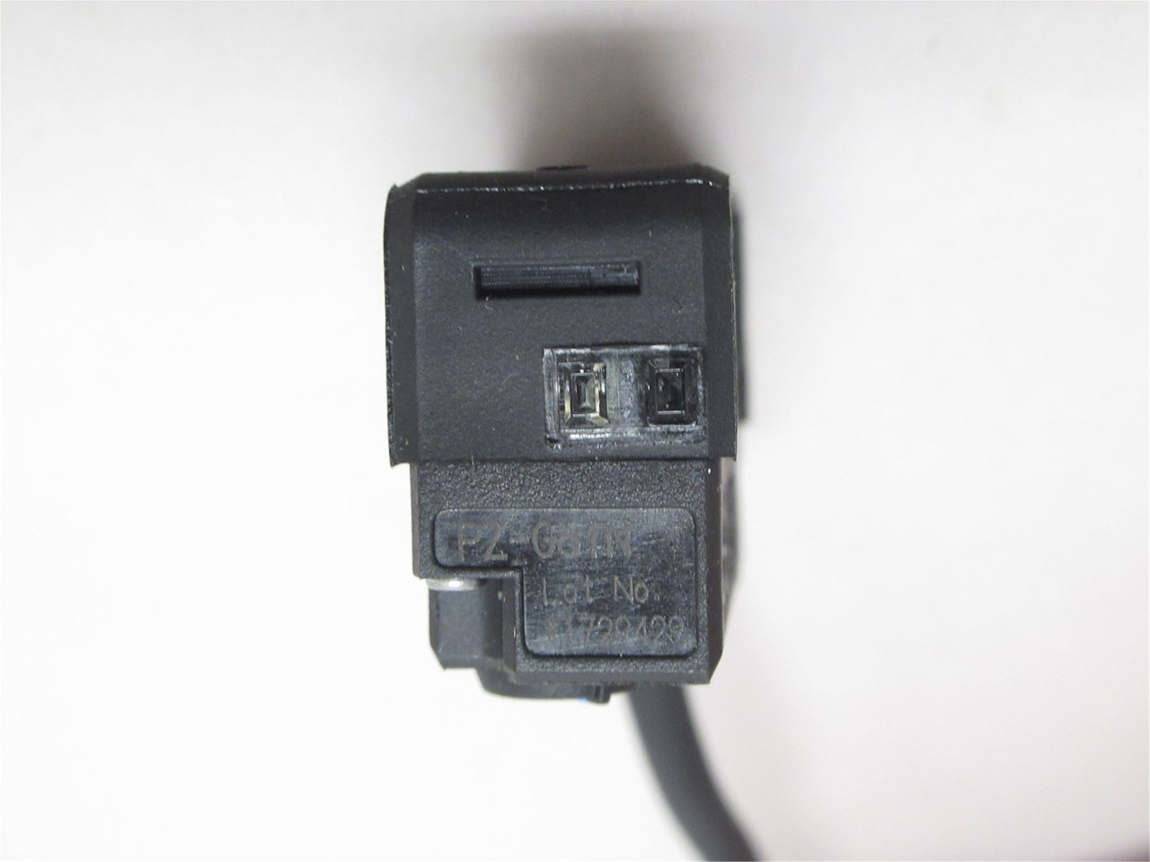 Keyence PZ-G61N; Photo Electric Sensor 10-30VDC; NPN; 2m Wire