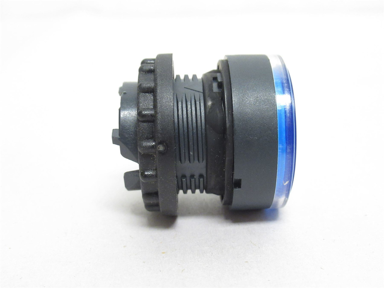 Schneider B5AW36; Blue Flush Push Button; 22mm Mount; IP66