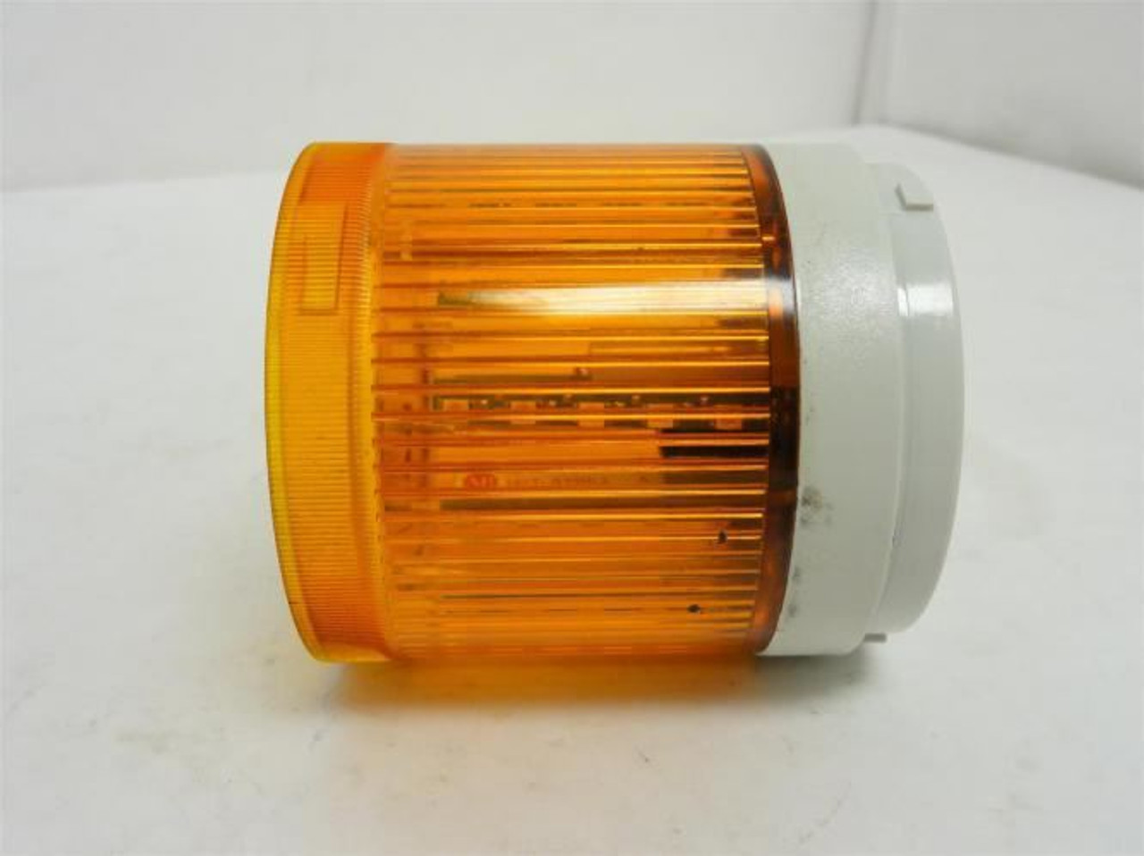 Allen-Bradley 855T-G10HL5; Stacklight; Amber 110/120VAC; Flashing LED
