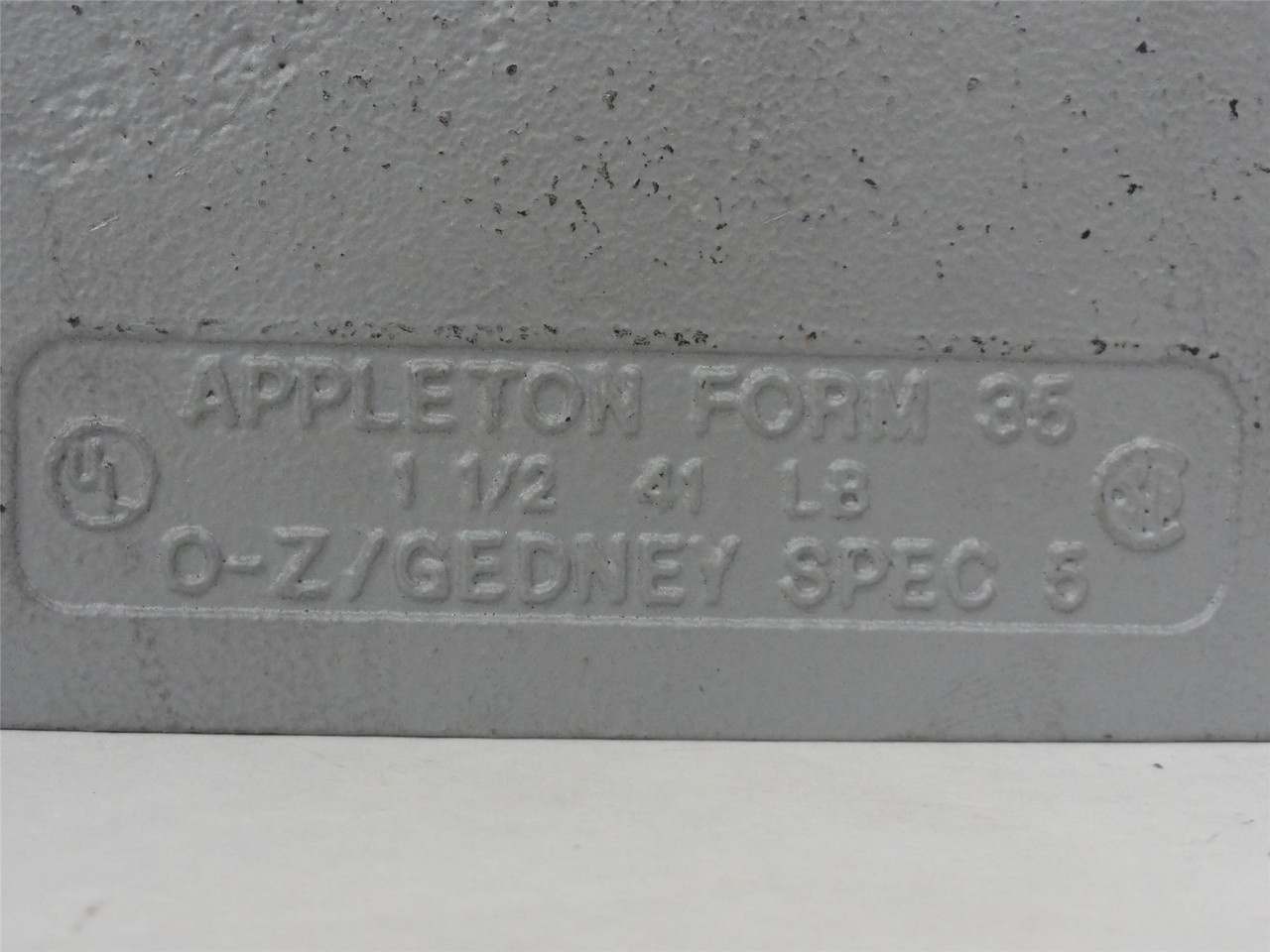 Appleton LB-150M; Threaded Conduit Body; 1-1/2"; Form 35