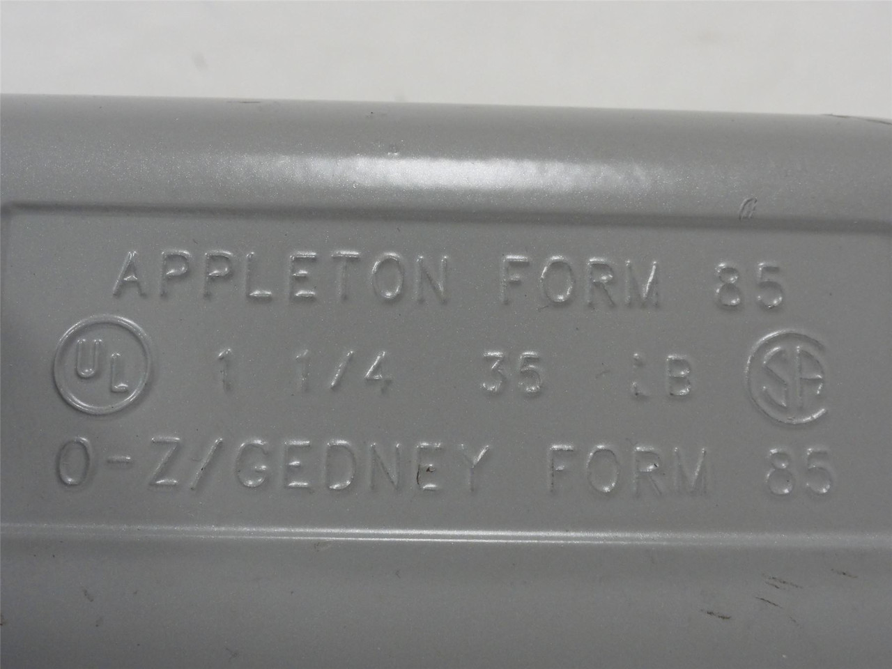 Appleton LB-125A; Threaded Conduit Body; 1-1/4"; Form 85
