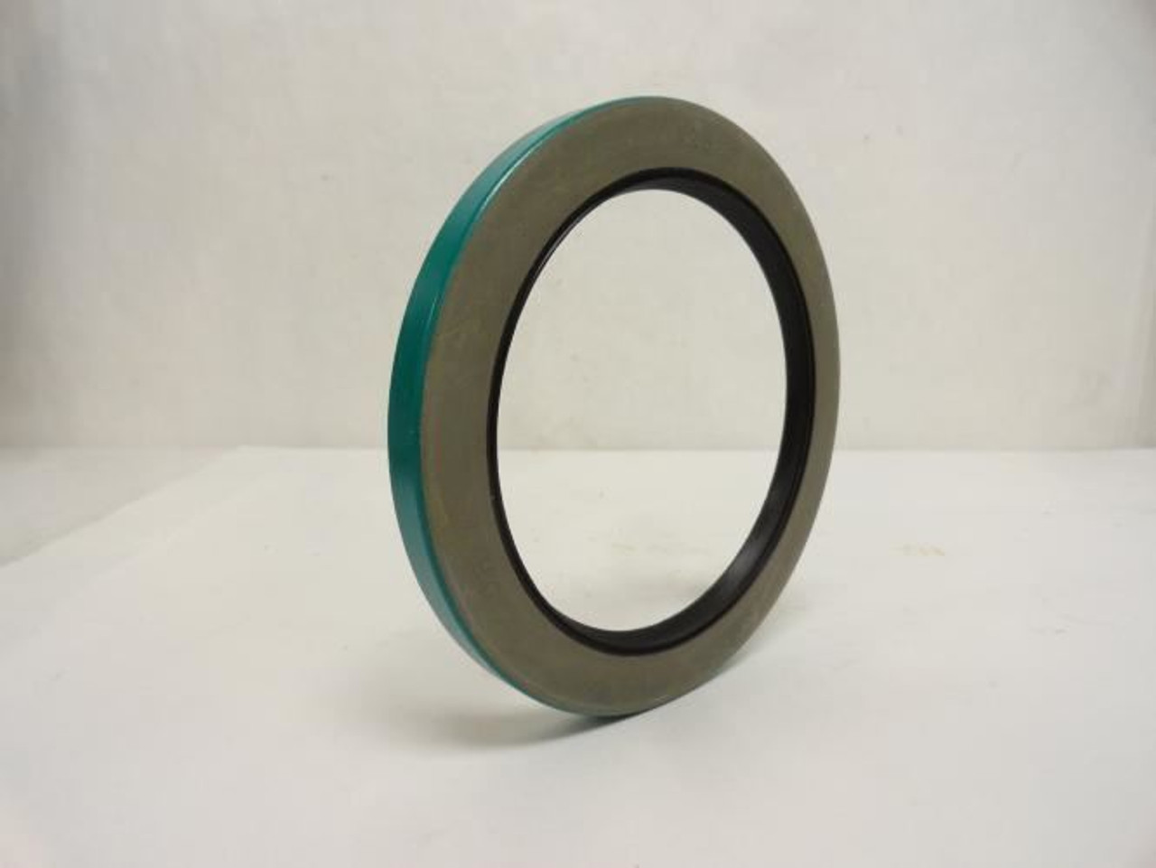 CR 42557; Oil Seal; 4-1/4" ID x 5-5/8" OD x 0.4735" Wide CR 42557; Oil Seal; 4-1/4" ID x 5-5/8" OD x 0.4735" Wide