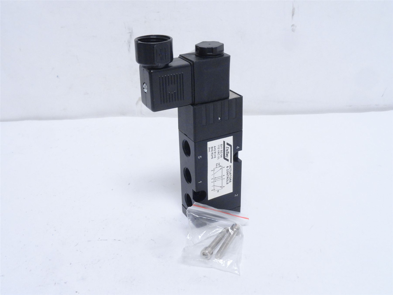 Unitorq SV15/2N4; Solenoid Air Valve; 110VAC; NEMA: 4