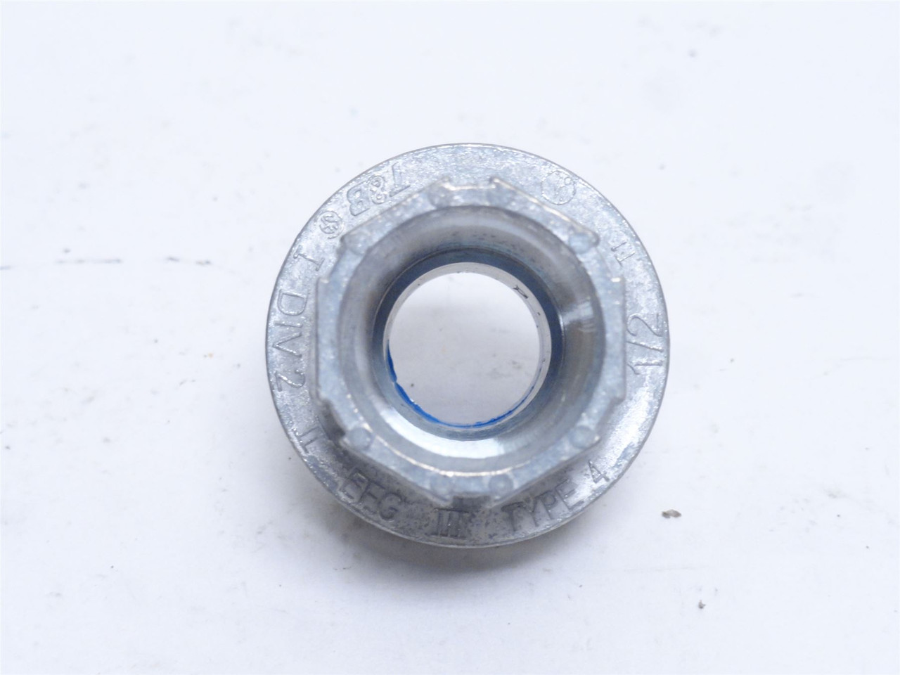 T&B H050TB; Insulated Aluminum Hub Connector; Size: 1/2"