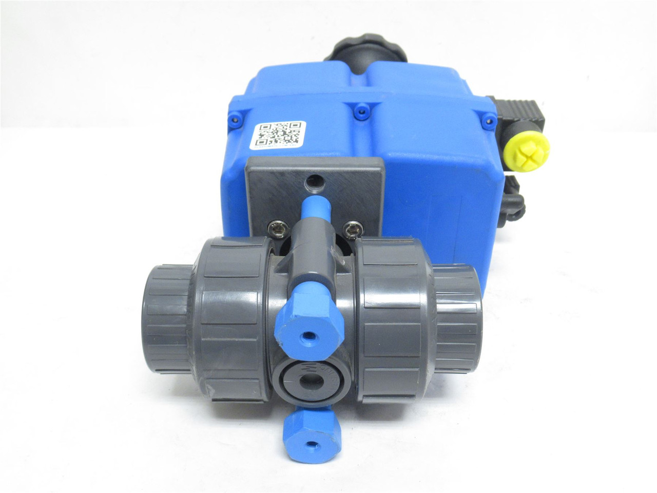 Plast-O-Matic EBVB1-2-100EPT-PV; Actuated Ball Valve; 1NPT