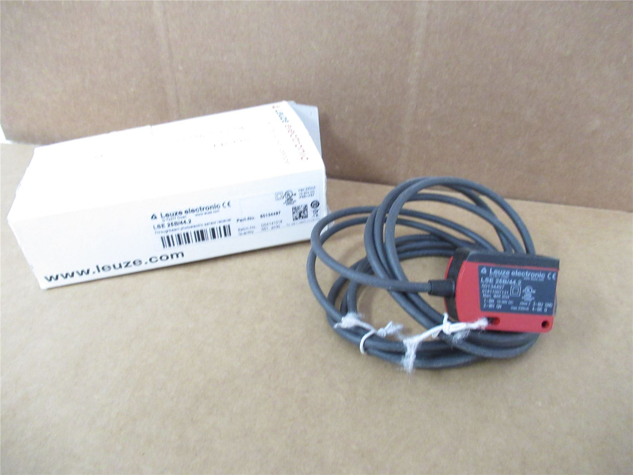 Leuze LSE 25B/44.2; Photoelectric Sensor Receiver