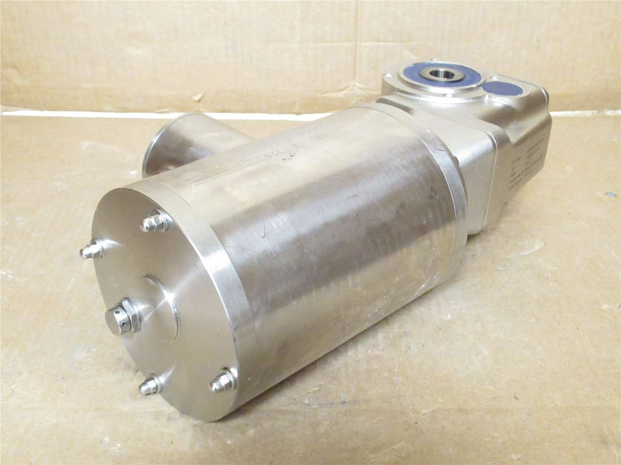 Dertec 28B IEC71 B3; AC Gear Motor; SS; 50:1 Ratio; 0.25kW