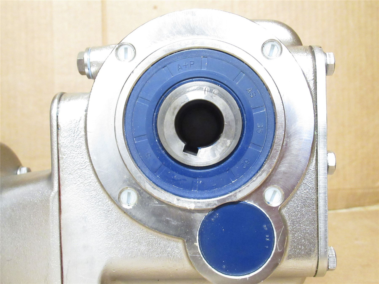 Dertec 28B IEC71 B3; AC Gear Motor; SS; 50:1 Ratio; 0.25kW