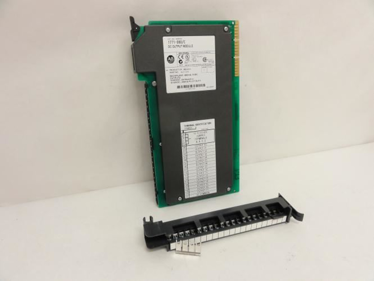 Allen-Bradley 1771-0BD; DC Output Module 10-60VDC