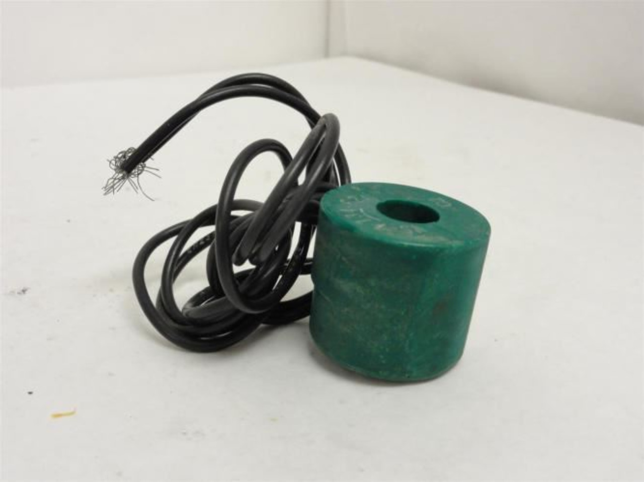 Skinner V57734-F24; Solenoid Coil; 482-588 OHMS; 24" Wire