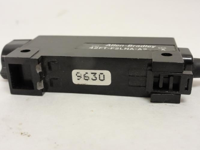 Allen-Bradley 42FT-F2LPA-A2 ; Photosensor Switch (Clip Broke)