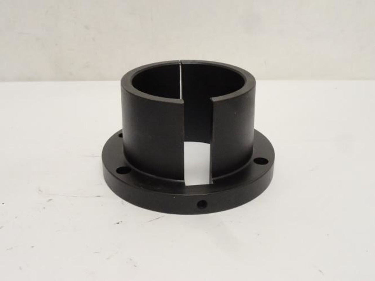 Martin R1 X 3-1/4; Split Taper Bushing 3-1/4"ID 5.38" Flange OD Martin R1 X 3-1/4; Split Taper Bushing 3-1/4"ID 5.38" Flange OD