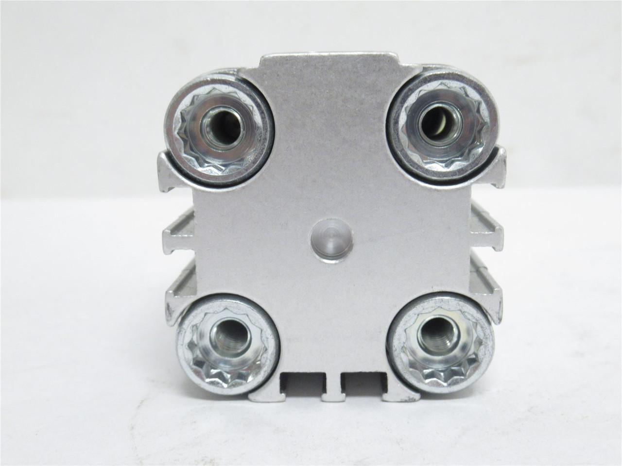 Festo ADVUL-32-25-P-A; Air Cylinder; 32mmID x 25mm Stroke Festo ADVUL-32-25-P-A; Air Cylinder; 32mmID x 25mm Stroke