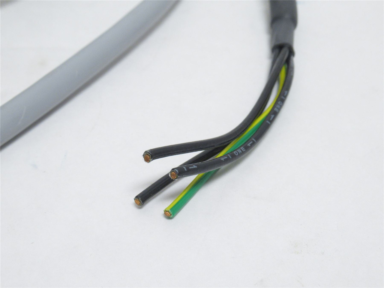 Lapp Group 509958; Data Transfer Cable; 8-Pin; 90Deg; 2m Wire